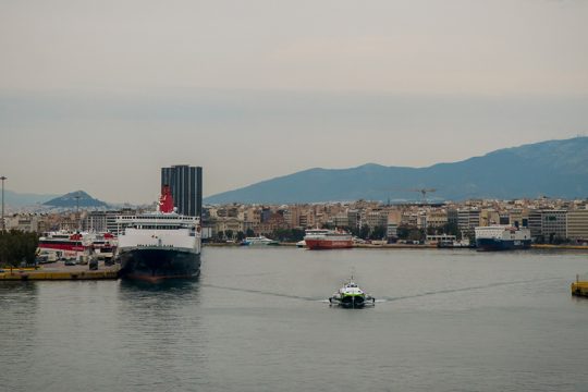 limania peiraias